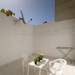 Modern 2 Bedroom